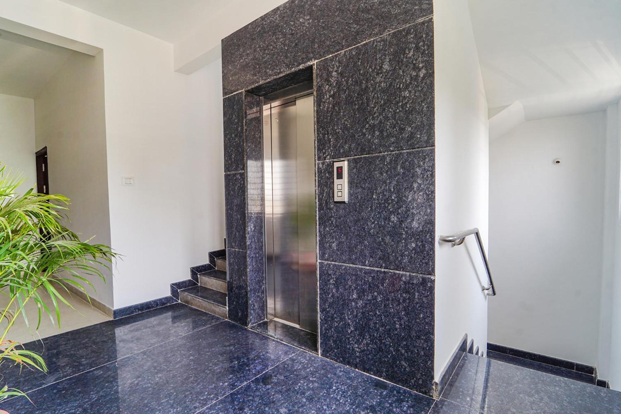 Fabhotel Metro Suites - Nr Esi Hospital Bengaluru Kültér fotó